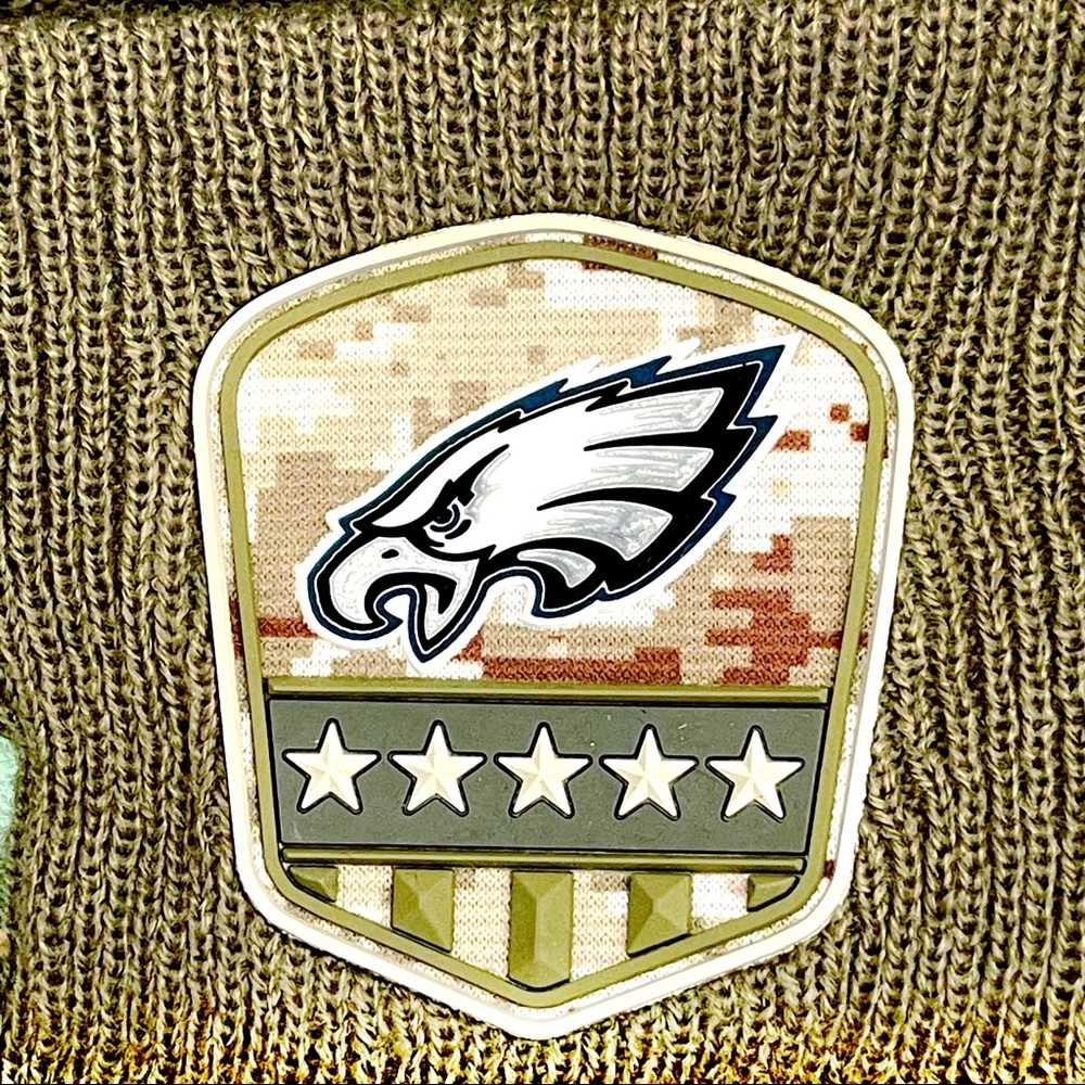 🆕 Philadelphia Eagles NFL Military Veterans Salute to Service Winter Hat Beanie - Picture 3 of 8